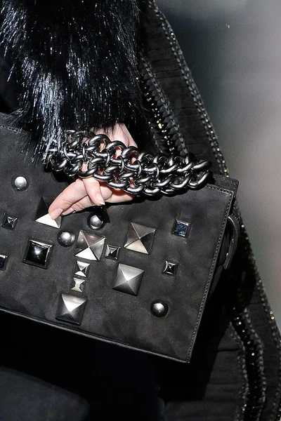 Look 48